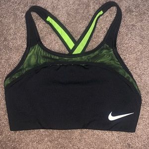 NIKE NEON SPORTS BRA.